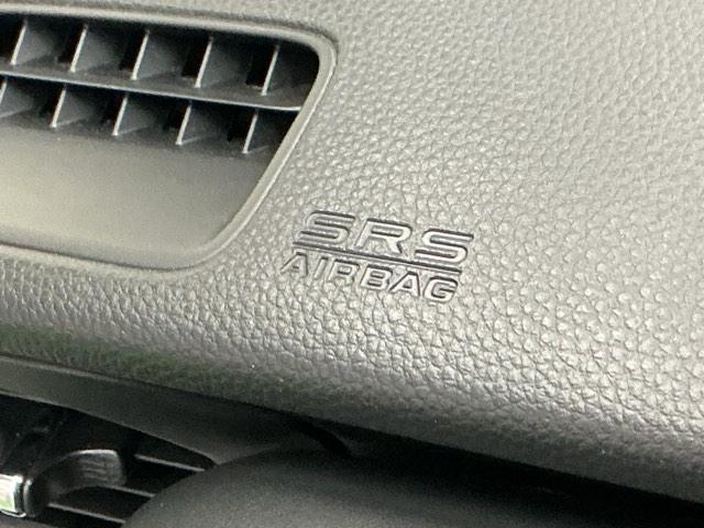 フィット ｅ：ＨＥＶホーム　ナビ　Ｒカメラ　ブルートゥース　フルセグＴＶ　前後誤発進抑制機能　クリソナ　助手席エアバッグ　運転席エアバッグ　アイドリングストップ　ＬＥＤライト　ＵＳＢ接続　バックカメラ　ＡＢＳ　サイドエアバッグ（54枚目）