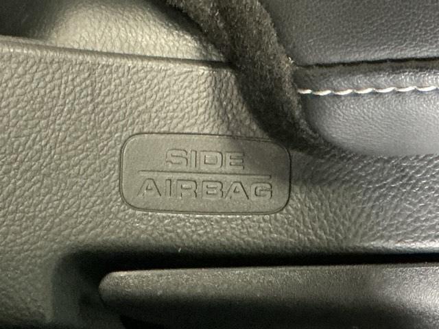 フィット ｅ：ＨＥＶホーム　ナビ　Ｒカメラ　ブルートゥース　フルセグＴＶ　前後誤発進抑制機能　クリソナ　助手席エアバッグ　運転席エアバッグ　アイドリングストップ　ＬＥＤライト　ＵＳＢ接続　バックカメラ　ＡＢＳ　サイドエアバッグ（61枚目）