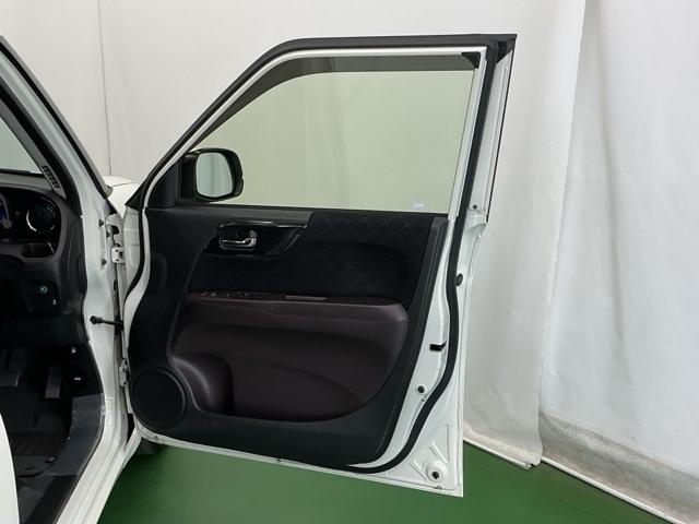 Ｎ－ＯＮＥ プレミアム・Ｌパッケージ　ディスプレイオーディオ　Ｒカメラ　ＣＤ　ＥＣＯＮモード　両席エアバック　フルオートエアコン　スマートキ－　セキュリティー　エアバック　キーレス　パワーウインド　横滑防止装置　Ｂモニター　ＥＴＣ　ＡＢＳ（62枚目）