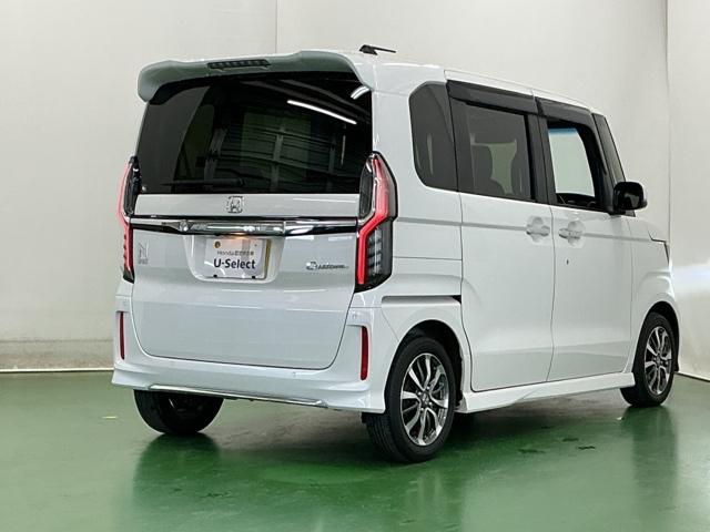 Ｎ－ＢＯＸカスタム Ｌ　ディスプレイオーディオ　Ｒカメラ　ＴＶ　Ｐソナー　サイドエアバッグ　Ａストップ　シートヒータ　ベンチシート　点検記録簿　キーフリーシステム　ＬＥＤライト　リアカメ　クルーズコントロール　ＡＣ　スマキー（8枚目）