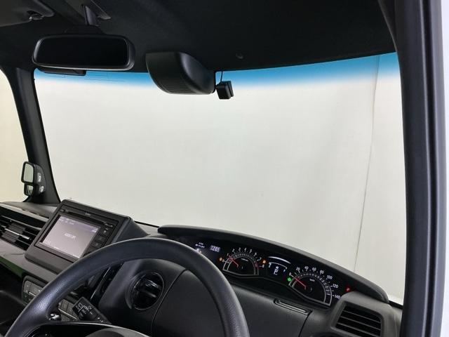 Ｎ－ＢＯＸカスタム Ｌ　ディスプレイオーディオ　Ｒカメラ　ＴＶ　Ｐソナー　サイドエアバッグ　Ａストップ　シートヒータ　ベンチシート　点検記録簿　キーフリーシステム　ＬＥＤライト　リアカメ　クルーズコントロール　ＡＣ　スマキー（31枚目）