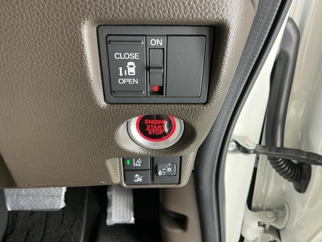 Ｎ－ＢＯＸ Ｌ　ドラレコ　ナビ　Ｒカメラ　ブルートゥース　衝突回避支援ブレーキ　Ｉ－ＳＴＯＰ　クリソナ　ＰＷ　パワステ　Ｓヒーター　スマ－トキ－　Ｂカメ　横滑り防止　ＥＴＣ車載器　整備記録簿　ＬＥＤライト　キーレス付（32枚目）