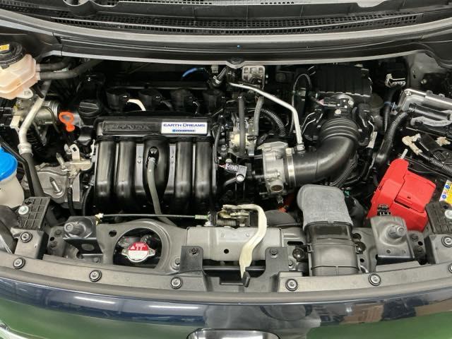 フリードハイブリッド ハイブリッド・Ｇホンダセンシング　ナビ　Ｒカメラ　ブルートゥース　フルセグ　軽減ブレーキ　キーフリーシステム　記録簿　ＤＶＤ再生可能　ＥＣＯＮ　後カメラ　Ａクルーズ　ＬＥＤヘッドランプ　横滑防止　パワーウインドウ　３列シート　ＵＳＢ（32枚目）