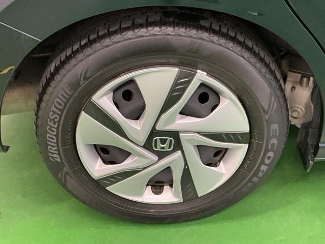 フリードハイブリッド ハイブリッド・Ｇホンダセンシング　ナビ　Ｒカメラ　ブルートゥース　フルセグ　軽減ブレーキ　キーフリーシステム　記録簿　ＤＶＤ再生可能　ＥＣＯＮ　後カメラ　Ａクルーズ　ＬＥＤヘッドランプ　横滑防止　パワーウインドウ　３列シート　ＵＳＢ（33枚目）