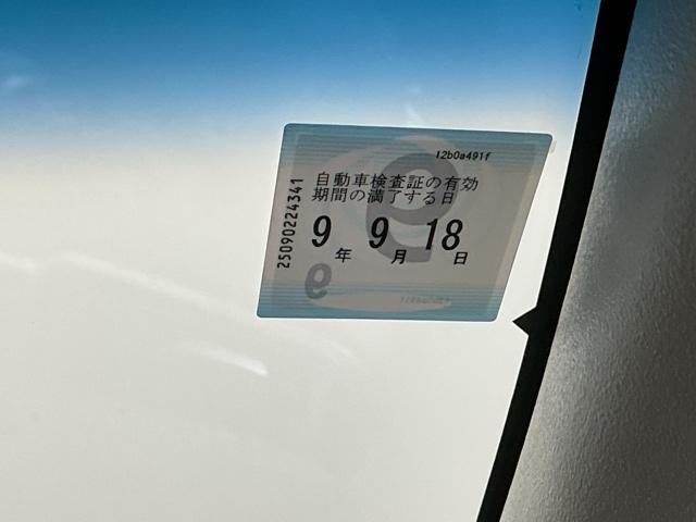 フリードハイブリッド ハイブリッド・Ｇホンダセンシング　ナビ　Ｒカメラ　ブルートゥース　フルセグ　軽減ブレーキ　キーフリーシステム　記録簿　ＤＶＤ再生可能　ＥＣＯＮ　後カメラ　Ａクルーズ　ＬＥＤヘッドランプ　横滑防止　パワーウインドウ　３列シート　ＵＳＢ（35枚目）