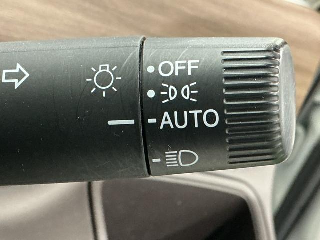 フリードハイブリッド ハイブリッド・Ｇホンダセンシング　ナビ　Ｒカメラ　ブルートゥース　フルセグ　軽減ブレーキ　キーフリーシステム　記録簿　ＤＶＤ再生可能　ＥＣＯＮ　後カメラ　Ａクルーズ　ＬＥＤヘッドランプ　シートＨ　横滑防止　パワーウインドウ　３列シート（24枚目）