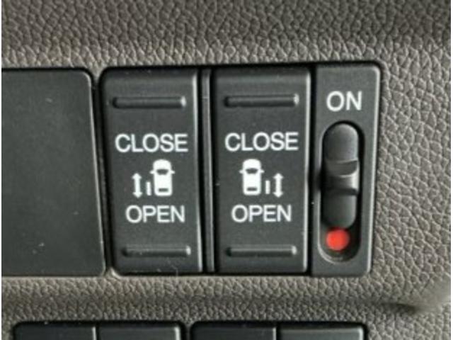 フリードハイブリッド ハイブリッド・Ｇホンダセンシング　ナビ　Ｒカメラ　ブルートゥース　フルセグ　軽減ブレーキ　キーフリーシステム　記録簿　ＤＶＤ再生可能　ＥＣＯＮ　後カメラ　Ａクルーズ　ＬＥＤヘッドランプ　シートＨ　横滑防止　パワーウインドウ　３列シート（25枚目）