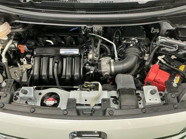 フリードハイブリッド ハイブリッド・Ｇホンダセンシング　ナビ　Ｒカメラ　ブルートゥース　フルセグ　軽減ブレーキ　キーフリーシステム　記録簿　ＤＶＤ再生可能　ＥＣＯＮ　後カメラ　Ａクルーズ　ＬＥＤヘッドランプ　シートＨ　横滑防止　パワーウインドウ　３列シート（33枚目）