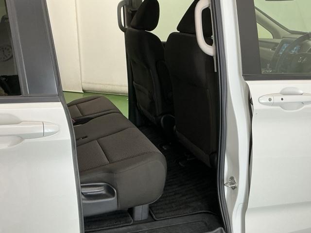 フリードハイブリッド ハイブリッド・Ｇホンダセンシング　ナビ　Ｒカメラ　ブルートゥース　フルセグ　軽減ブレーキ　キーフリーシステム　記録簿　ＤＶＤ再生可能　ＥＣＯＮ　後カメラ　Ａクルーズ　ＬＥＤヘッドランプ　シートＨ　横滑防止　パワーウインドウ　３列シート（54枚目）