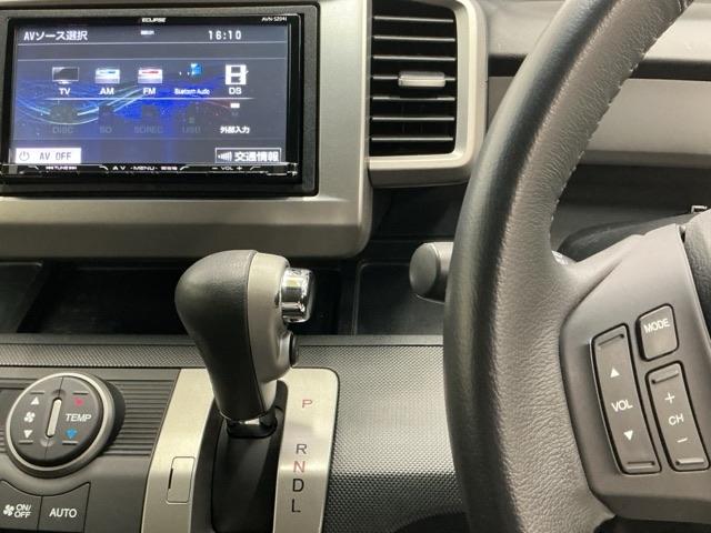 フリード Gエアロ ナビ Rカメラ ブルートゥース フルセグ 助手席エアバッグ 地デジテレビ 盗難防止 インテリキー キーレスエントリ エアバック パワーステアリング 記録簿付き 横滑防止装置 エアコン ETC付き 3列(3枚目)