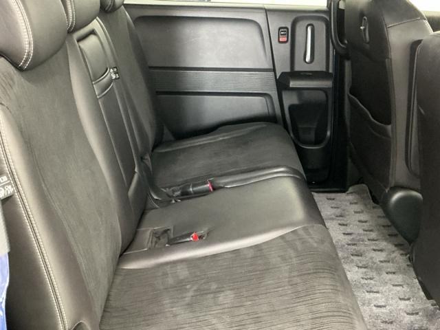 フリード Gエアロ ナビ Rカメラ ブルートゥース フルセグ 助手席エアバッグ 地デジテレビ 盗難防止 インテリキー キーレスエントリ エアバック パワーステアリング 記録簿付き 横滑防止装置 エアコン ETC付き 3列(50枚目)