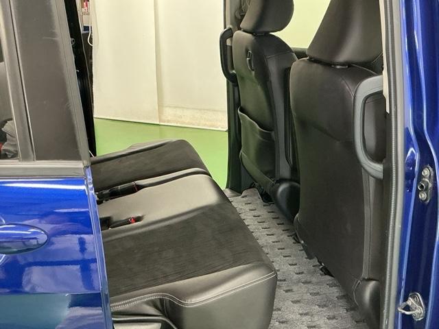 フリード Gエアロ ナビ Rカメラ ブルートゥース フルセグ 助手席エアバッグ 地デジテレビ 盗難防止 インテリキー キーレスエントリ エアバック パワーステアリング 記録簿付き 横滑防止装置 エアコン ETC付き 3列(64枚目)