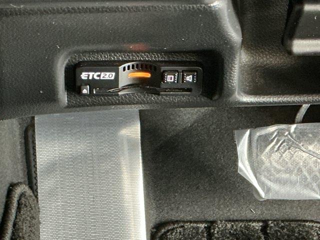 ヴェゼル e:HEVX ナビ Rカメラ ブルートゥース フルセグ 前後障害物センサー AAC イモビライザー スマ-トキ- 誤発進抑制 PW リアカメラ クルコン ESC ETC装備 キーフリー LEDヘッドランプ ABS(13枚目)