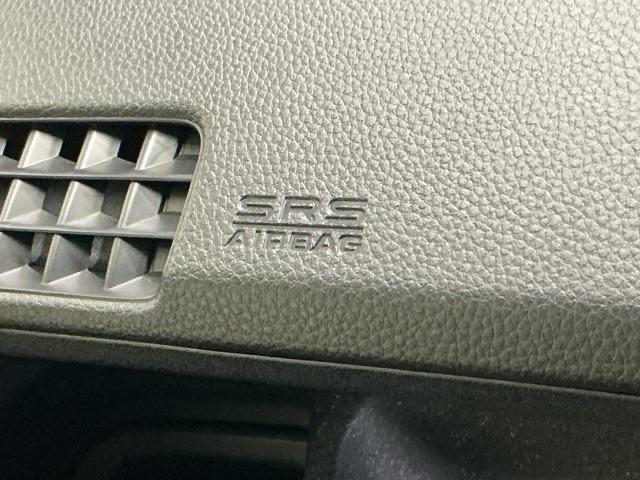 Ｎ－ＢＯＸカスタム ベースグレード　フルＬＥＤヘッドライト　１４インチアルミホイール　ＣＭＢＳ　ベンチシート　オートエアコン　スマートキ　盗難防止装置　クルコン　パワーステアリング　エアバッグ　ＥＳＣ　パワーウインドウ　オートライト（48枚目）