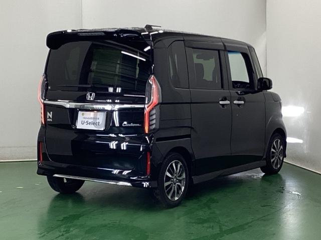 Ｎ－ＢＯＸカスタム Ｌ　ナビ　Ｒカメラ　ブルートゥース　ＣＤ　ＥＴＣ　サイドエアバッグ　Ａストップ　シートヒータ　ベンチシート　点検記録簿　キーフリーシステム　ＬＥＤライト　リアカメ　クルーズコントロール　ＡＣ　スマキー（9枚目）