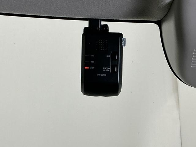 Ｎ－ＢＯＸ ベースグレード　ナビ　Ｒカメラ　ブルートゥース　フルセグ　衝突軽減システム　スマートキ－　カーテンエアバック　イモビライザー　ＥＣＯモード　横滑り防止　オートクルーズ　ＬＥＤヘッドライト　キーフリー　地デジ　ＡＢＳ（13枚目）