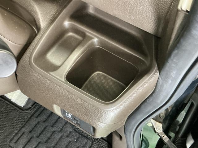 Ｎ－ＢＯＸ Ｌ　ナビ　Ｒカメラ　ブルートゥース　フルセグＴＶ　衝突回避支援ブレーキ　Ｉ－ＳＴＯＰ　クリソナ　ＰＷ　パワステ　Ｓヒーター　スマ－トキ－　Ｂカメ　地デジＴＶ　横滑り防止　ＥＴＣ車載器　整備記録簿　ＤＶＤ（16枚目）