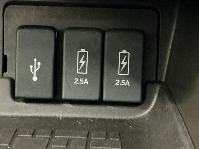 Ｎ－ＢＯＸ Ｌ　ナビ　Ｒカメラ　ブルートゥース　フルセグＴＶ　衝突回避支援ブレーキ　Ｉ－ＳＴＯＰ　クリソナ　ＰＷ　パワステ　Ｓヒーター　スマ－トキ－　Ｂカメ　地デジＴＶ　横滑り防止　ＥＴＣ車載器　整備記録簿　ＤＶＤ（18枚目）