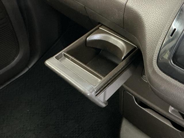 Ｎ－ＢＯＸ Ｌ　ナビ　Ｒカメラ　ブルートゥース　フルセグＴＶ　衝突回避支援ブレーキ　Ｉ－ＳＴＯＰ　クリソナ　ＰＷ　パワステ　Ｓヒーター　スマ－トキ－　Ｂカメ　地デジＴＶ　横滑り防止　ＥＴＣ車載器　整備記録簿　ＤＶＤ（53枚目）