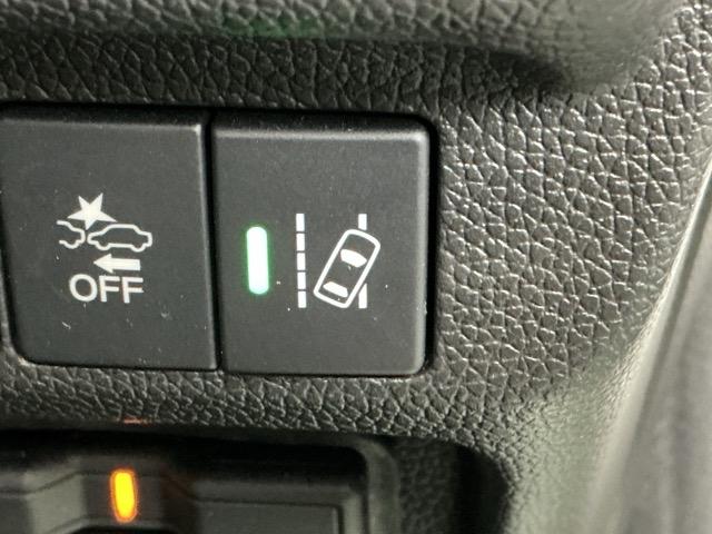 フリード＋ Ｇ　ナビ　Ｒカメラ　ブルートゥース　ＥＴＣ　衝突被害軽減システム　シ－トヒ－タ－　盗難防止装置　アイドリングストップ　両側パワースライドドア　ＬＥＤヘッド　ＥＳＣ　エアバック　パワーウインドウ　ＡＢＳ（25枚目）