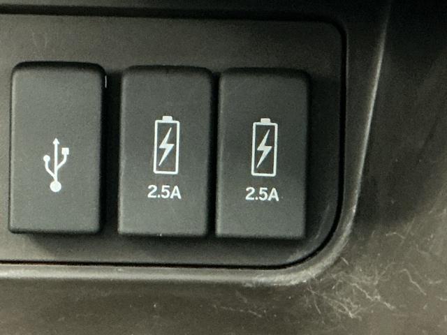 Ｎ－ＢＯＸ Ｌ　ナビ　Ｒカメラ　ブルートゥース　フルセグ　衝突回避支援ブレーキ　Ｉ－ＳＴＯＰ　ＰＷ　パワステ　Ｓヒーター　スマ－トキ－　Ｂカメ　地デジＴＶ　横滑り防止　ＥＴＣ車載器　整備記録簿　ＬＥＤライト　ＤＶＤ（19枚目）