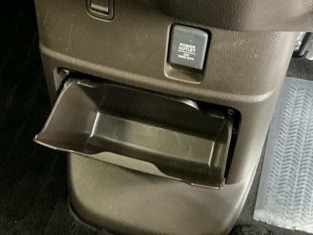 Ｎ－ＢＯＸ Ｌ　ナビ　Ｒカメラ　ブルートゥース　フルセグ　衝突回避支援ブレーキ　Ｉ－ＳＴＯＰ　ＰＷ　パワステ　Ｓヒーター　スマ－トキ－　Ｂカメ　地デジＴＶ　横滑り防止　ＥＴＣ車載器　整備記録簿　ＬＥＤライト　ＤＶＤ（53枚目）