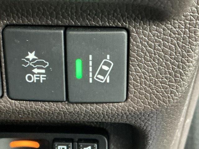 �H�O��E�}���@�\�͎Ԃ��Ԑ�����͂ݏo�������ȂƂ��ɎԐ����ɖ߂��悤�Ƀh���C�o�[�ւ��m�点���܂�