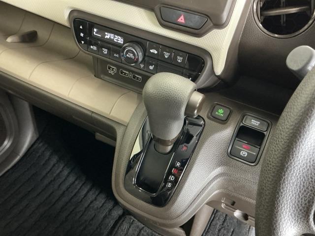 Ｎ－ＷＧＮ Ｌ　メモリーナビ　Ｒカメラ　フルセグ　シートヒーター　Ｐセンサー　誤発進抑制　ＤＶＤ　記録簿　バックカメラ　ベンチシート　盗難防止システム　ＡＢＳ　スマートキー　サイドカーテンエアバック　クルコン　ＵＳＢ（16枚目）