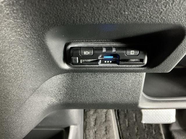 Ｎ－ＢＯＸカスタム ベースグレード　ドラレコ　ナビ　Ｒカメラ　ブルートゥース　Ｐソナー　レーダーブレーキサポート　ＥＴＣ装備　地デジ対応　サイドエアバック　Ｓヒータ　スマートキー＆プッシュスタート　横滑り防止　ＵＳＢ　盗難防止　Ｂカメ（15枚目）