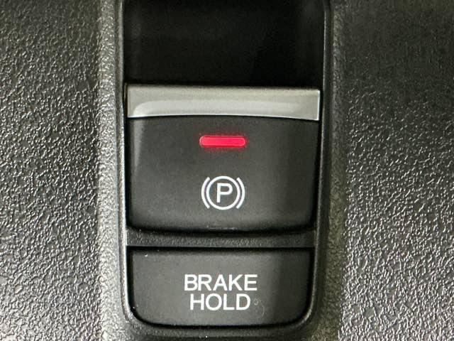 Ｎ－ＢＯＸカスタム ベースグレード　ドラレコ　ナビ　Ｒカメラ　ブルートゥース　Ｐソナー　レーダーブレーキサポート　ＥＴＣ装備　地デジ対応　サイドエアバック　Ｓヒータ　スマートキー＆プッシュスタート　横滑り防止　ＵＳＢ　盗難防止　Ｂカメ（18枚目）