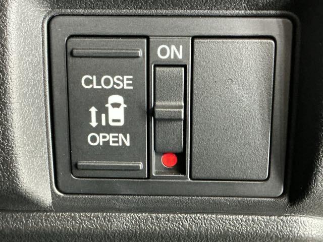 Ｎ－ＢＯＸカスタム ベースグレード　ドラレコ　ナビ　Ｒカメラ　ブルートゥース　Ｐソナー　レーダーブレーキサポート　ＥＴＣ装備　地デジ対応　サイドエアバック　Ｓヒータ　スマートキー＆プッシュスタート　横滑り防止　ＵＳＢ　盗難防止　Ｂカメ（28枚目）