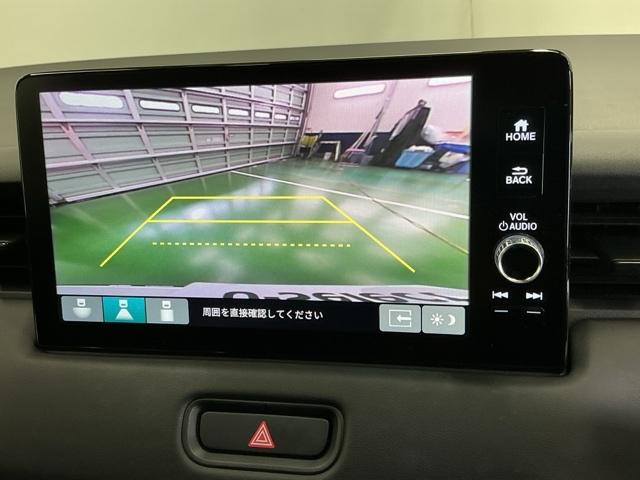 ヴェゼル ｅ：ＨＥＶＺ　ドラレコ　ナビ　Ｒカメラ　ブルートゥース　Ｓヒータ　地デジフルセグＴＶ　定期点検記録簿　電動テールゲート　サイドエアバッグ　後カメラ　前後障害物センサー　横滑防止装置　エアコン　ＬＥＤヘットライト（12枚目）