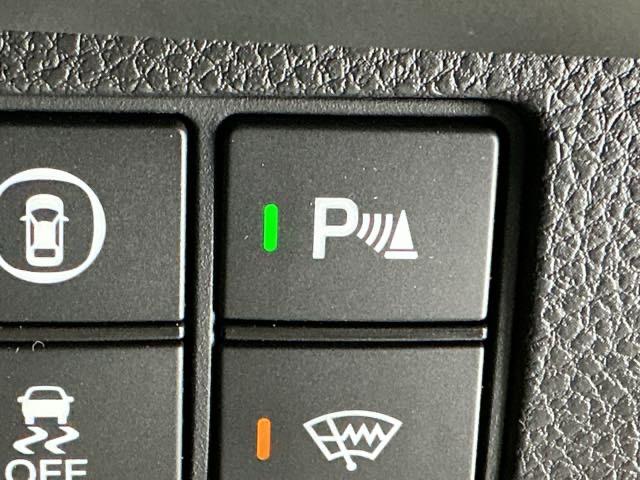 ヴェゼル ｅ：ＨＥＶＺ　ドラレコ　ナビ　Ｒカメラ　ブルートゥース　Ｓヒータ　地デジフルセグＴＶ　定期点検記録簿　電動テールゲート　サイドエアバッグ　後カメラ　前後障害物センサー　横滑防止装置　エアコン　ＬＥＤヘットライト（16枚目）