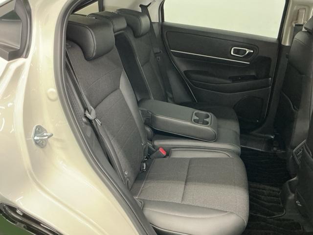 ヴェゼル ｅ：ＨＥＶＺ　ドラレコ　ナビ　Ｒカメラ　ブルートゥース　Ｓヒータ　地デジフルセグＴＶ　定期点検記録簿　電動テールゲート　サイドエアバッグ　後カメラ　前後障害物センサー　横滑防止装置　エアコン　ＬＥＤヘットライト（25枚目）