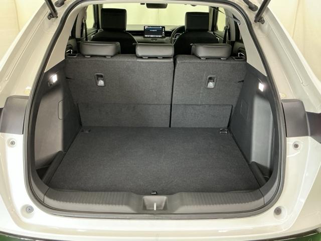 ヴェゼル ｅ：ＨＥＶＺ　ドラレコ　ナビ　Ｒカメラ　ブルートゥース　Ｓヒータ　地デジフルセグＴＶ　定期点検記録簿　電動テールゲート　サイドエアバッグ　後カメラ　前後障害物センサー　横滑防止装置　エアコン　ＬＥＤヘットライト（29枚目）