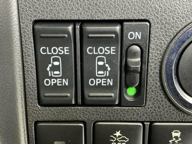 �p���[�X���C�h�h�A�̊J�̓X�}�[�g�L�[�̃����R����h�A�m�u�͖ܘ_�A�^�]�ȑ��̃X�C�b�`����ł��J���ł��A���S�E�ȒP�ł�