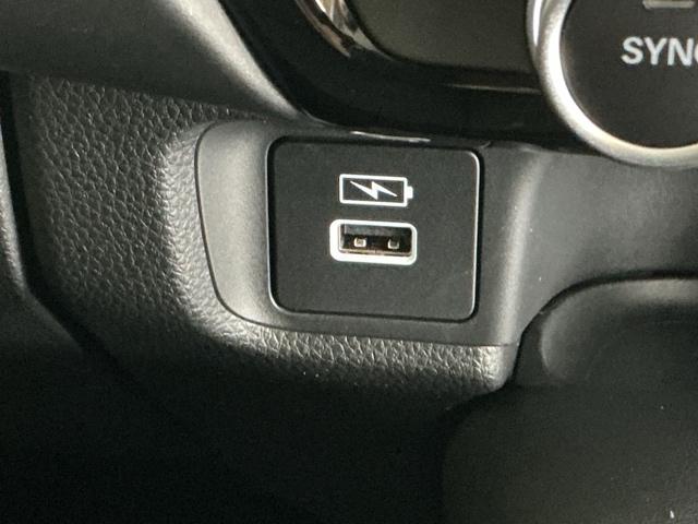 �Q�D�T�A���y�A�}���t�r�a�`���[�W���[���ځB�X�}�[�g�t�H���Ȃǂ̏[�d�ɂƂ��Ă��֗��ł�