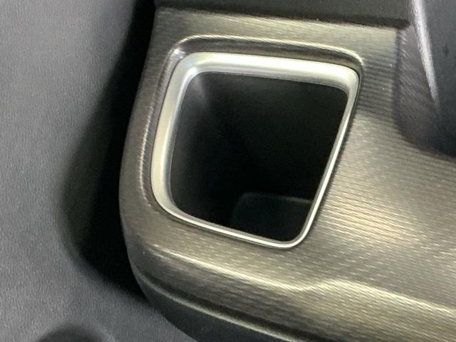 ステップワゴンスパーダ スパーダ・クールスピリットホンダセンシング　ドラレコ　ナビ　Ｒカメラ　ブルートゥース　ＵＳＢ接続　誤発進抑制機能　カーテンエアバック　スマートキ－　アイドリングＳＴＯＰ　リヤカメラ　パワーウインドウ　横滑り防止機能　シートヒータ　キーフリー（51枚目）