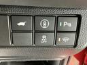 ｅ：ＨＥＶＺ　ナビ　Ｒカメラ　ブルートゥース　フルセグ　衝突回避支援ブレーキ機能　スマキ　Ｐトランク　フルオートエアコン　エアバッグ　両席エアバック　記録簿付　パワーウィンドウ　ＬＥＤランプ　ソナー　クルーズＣ（29枚目）