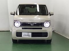 ＬＥＤヘッドライトを装備しています。ＬＥＤヘッドライトはとても明るく、雨の日や夜間走行も安全・安心です。オートライトコントロール付きで周囲の明るさに応じて自動で点灯・消灯します 6
