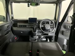 �ɥ饤�С����濴�˼����˼꤬�Ϥ����֤ˣ��ԥ��쥯�ȥ�С��䥨�������͡��������å��ʤɤ����֡��������ͥ��Ƥ��ޤ� 2