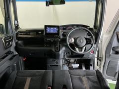 �ɥ饤�С����濴�˼����˼꤬�Ϥ����֤ˣ��ԥ��쥯�ȥ�С��䥨�������͡��������å��ʤɤ����֡��������ͥ��Ƥ��ޤ� 2