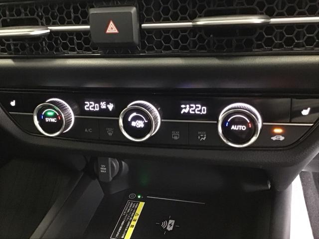 ＺＲ－Ｖ ｅ：ＨＥＶＺ　ドラレコ　ナビ　Ｒカメラ　ブルートゥース　サポカー　運転席パワーシート　Ｄレコ　キーフリー　本革シート　サイドエアバッグ　ＬＥＤライト　Ｓヒーター　地デジ　ＥＴＣ　イモビ　スマ－トキ－　オートクルーズ（17枚目）