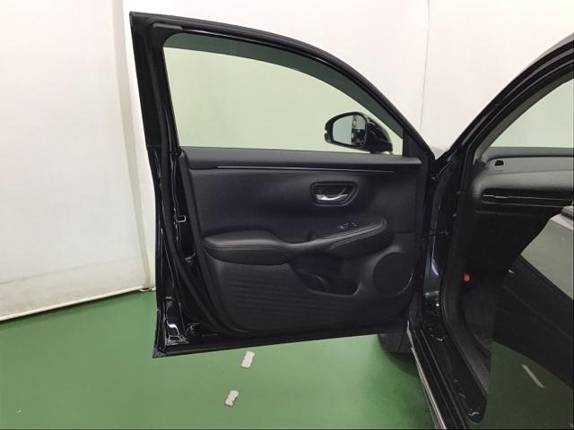 ＺＲ－Ｖ ｅ：ＨＥＶＺ　ドラレコ　ナビ　Ｒカメラ　ブルートゥース　サポカー　運転席パワーシート　Ｄレコ　キーフリー　本革シート　サイドエアバッグ　ＬＥＤライト　Ｓヒーター　地デジ　ＥＴＣ　イモビ　スマ－トキ－　オートクルーズ（66枚目）