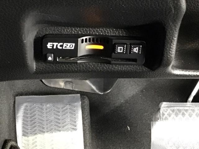 ヴェゼル ｅ：ＨＥＶＸ　ナビ　Ｒカメラ　ブルートゥース　フルセグ　セキュリティアラーム　衝突軽減ブレーキ　記録簿　オートクルーズコントロール　クリアランスソナー　リアカメラ　ＬＥＤヘッドランプ　カーテンエアバック　地デジ（13枚目）
