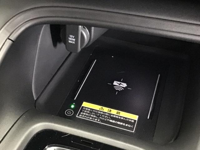 ヴェゼル ｅ：ＨＥＶＸ　ナビ　Ｒカメラ　ブルートゥース　フルセグ　セキュリティアラーム　衝突軽減ブレーキ　記録簿　オートクルーズコントロール　クリアランスソナー　リアカメラ　ＬＥＤヘッドランプ　カーテンエアバック　地デジ（19枚目）