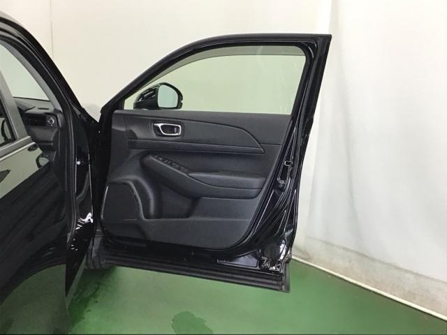 ヴェゼル ｅ：ＨＥＶＸ　ナビ　Ｒカメラ　ブルートゥース　フルセグ　セキュリティアラーム　衝突軽減ブレーキ　記録簿　オートクルーズコントロール　クリアランスソナー　リアカメラ　ＬＥＤヘッドランプ　カーテンエアバック　地デジ（74枚目）