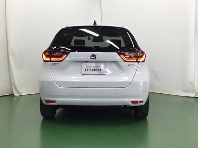 フィット ｅ：ＨＥＶホーム　ドラレコ　ナビ　Ｒカメラ　ブルートゥース　前後ブレーキサポート　アラウンドビューモニター　盗難防止　クリアランスソナー　ＥＣＯモード　スマートキー　ＬＥＤヘッドライト　オートクルーズ　オートライト（9枚目）