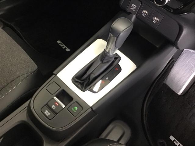フィット ｅ：ＨＥＶホーム　ドラレコ　ナビ　Ｒカメラ　ブルートゥース　前後ブレーキサポート　アラウンドビューモニター　盗難防止　クリアランスソナー　ＥＣＯモード　スマートキー　ＬＥＤヘッドライト　オートクルーズ　オートライト（18枚目）