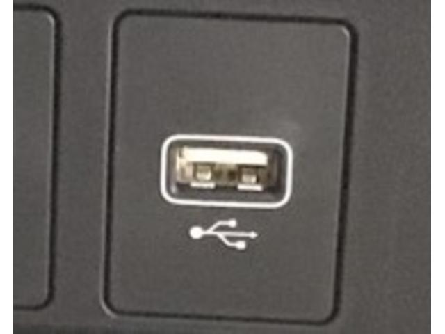 フィット ｅ：ＨＥＶホーム　ドラレコ　ナビ　Ｒカメラ　ブルートゥース　前後ブレーキサポート　アラウンドビューモニター　盗難防止　クリアランスソナー　ＥＣＯモード　スマートキー　ＬＥＤヘッドライト　オートクルーズ　オートライト（19枚目）